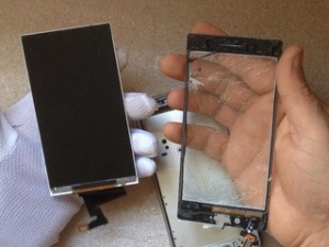 display and touch screen